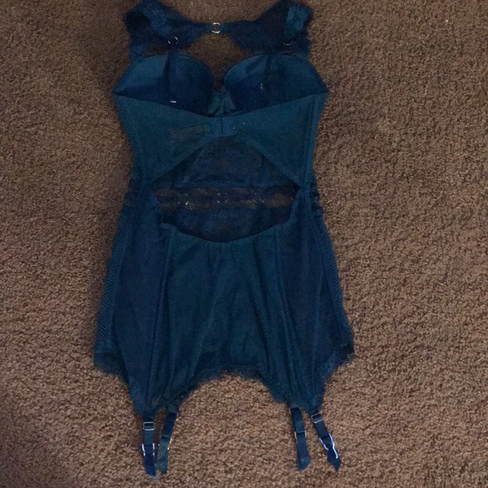 Victoria secret ,blue slide on lingerie w/ garter. - Picture 4 of 4
